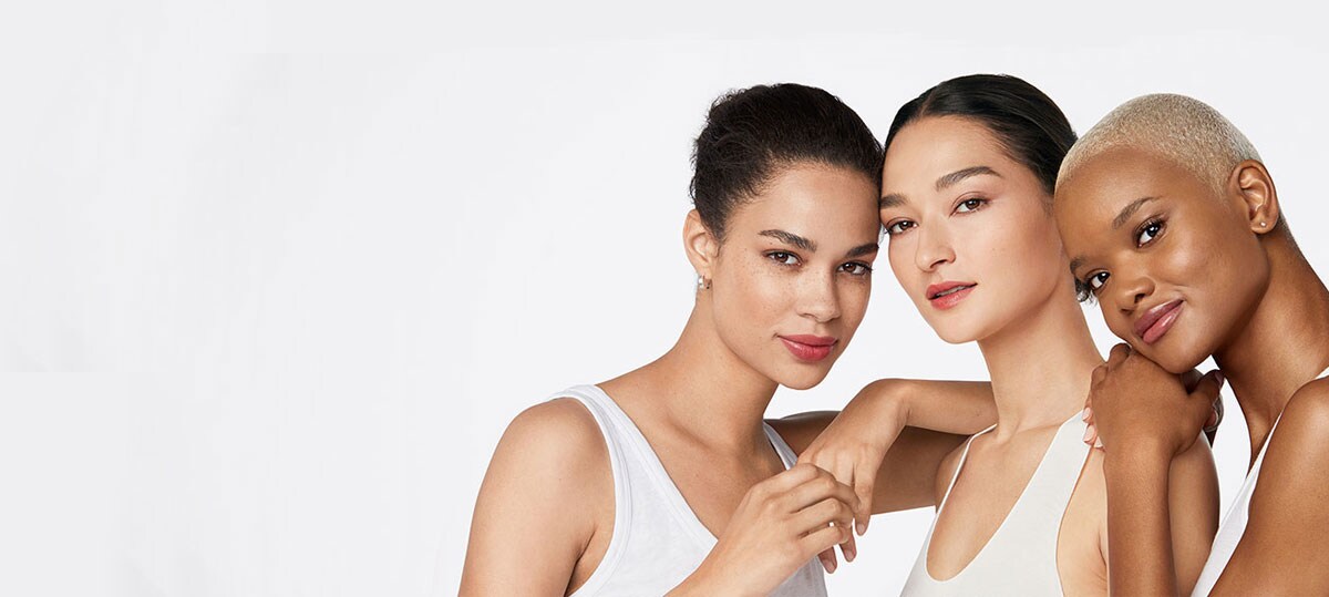 GRATIS Mascara beim Kauf eines Produkts der Even Better™ Familie.*